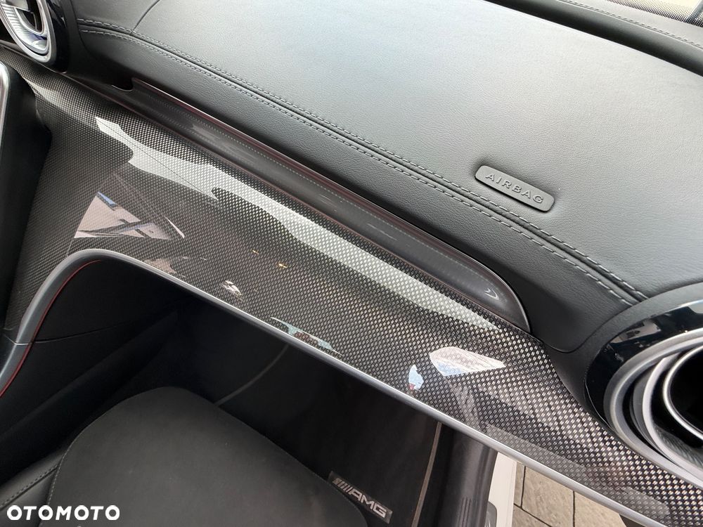 Mercedes-Benz Klasa C 300 mHEV 4-Matic AMG - 15