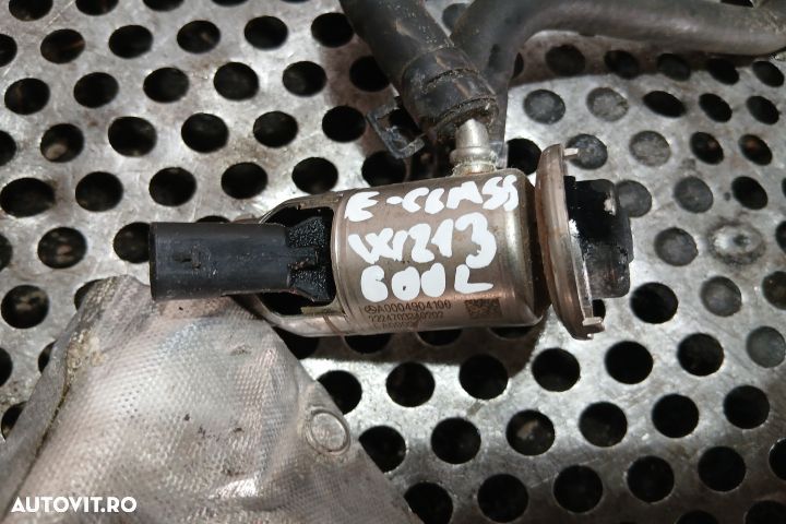 Injector adblue  A0004904100 2224703340202 A0004904100 2224703340202 - 2