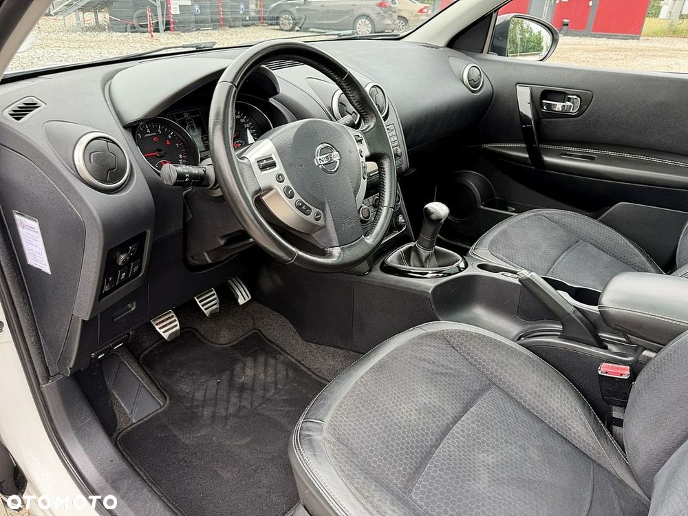 Nissan Qashqai+2 - 10