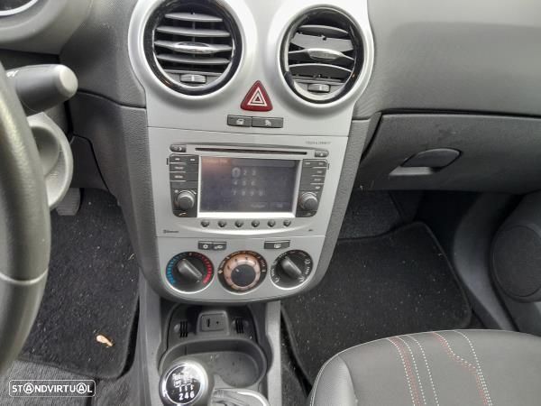 Para Peças Opel Corsa D (S07) - 8