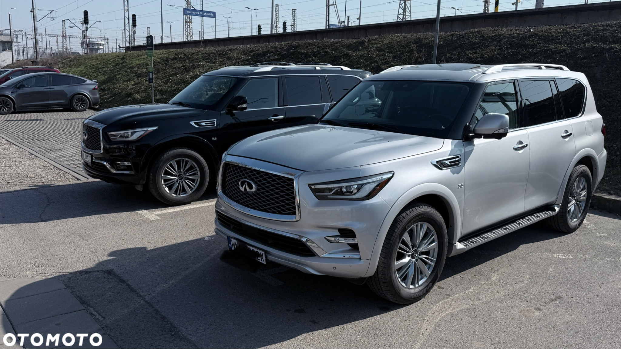 Infiniti QX80 - 8