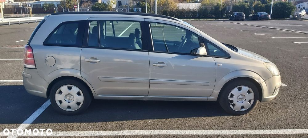 Opel Zafira - 4