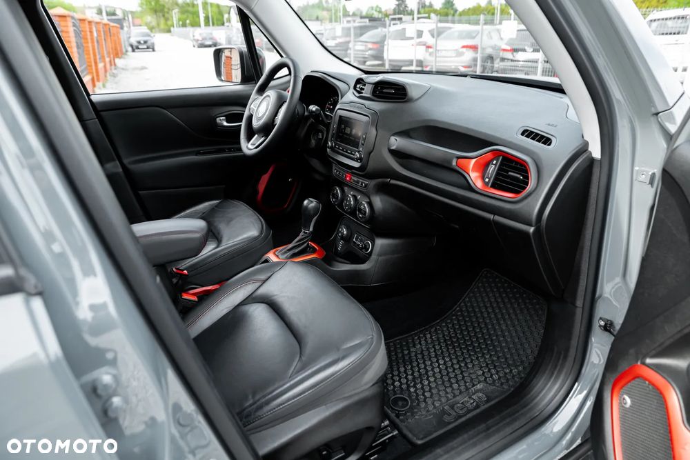 Jeep Renegade 2.0 MultiJet Active Drive Low Automatik Trailhawk - 25