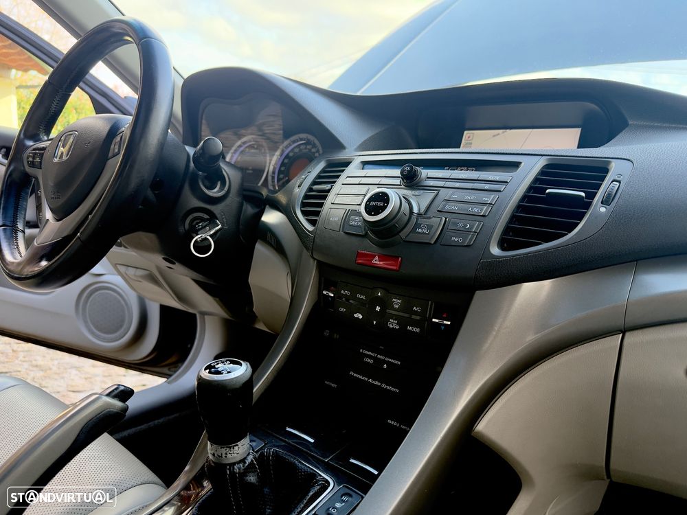 Honda Accord Tourer 2.2 i-DTEC Executive Navi E.Limitada - 59