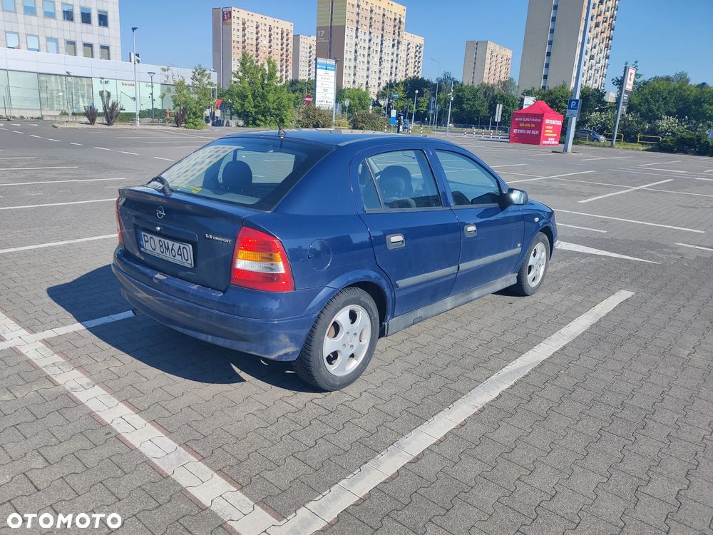 Opel Astra - 4
