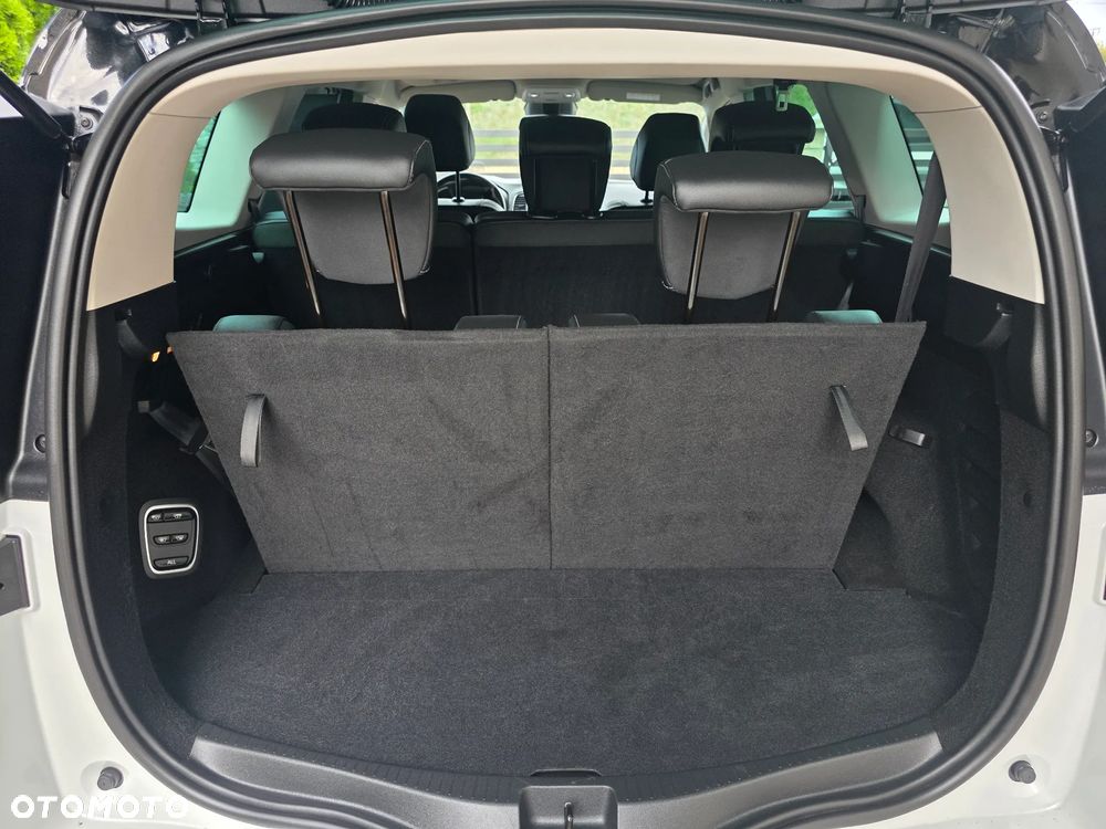 Renault Grand Scenic BLUE dCi 120 EDC BLACK EDITION - 27