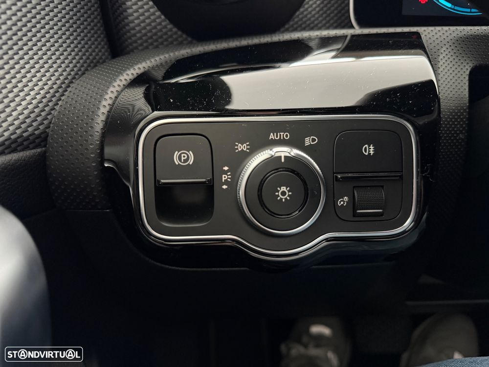 Mercedes-Benz A 180 - 34