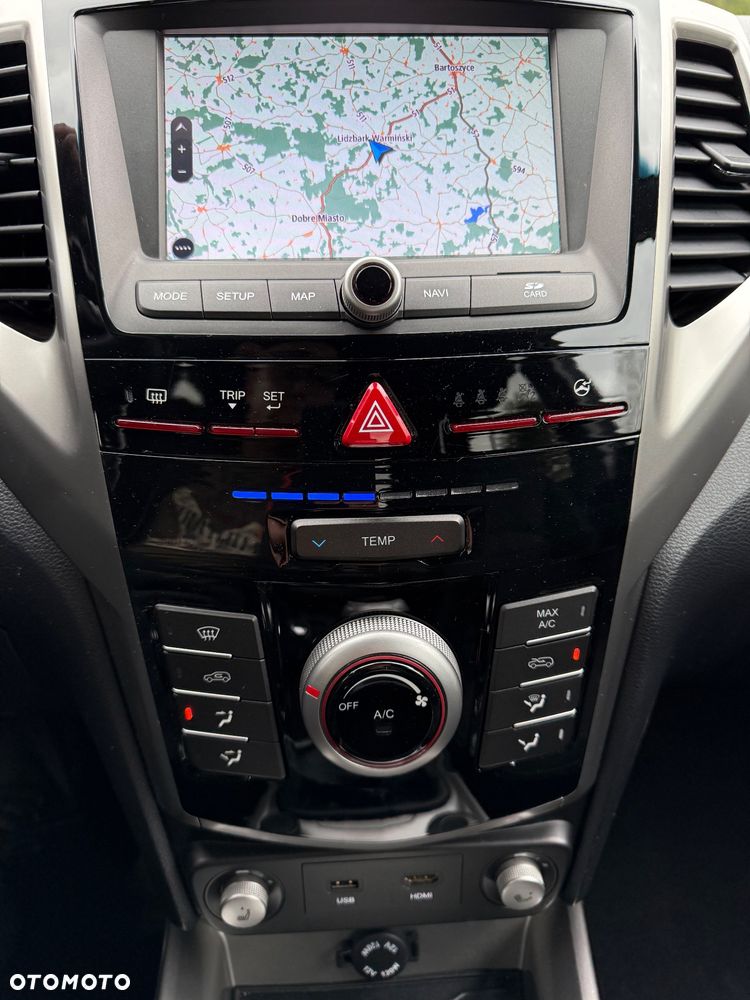 SsangYong/KGM Tivoli e-XGi 160 2WD Black+White - 29