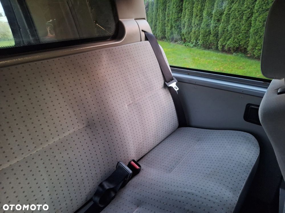 Volkswagen Transporter T4 2.5 tdi 102 km - 16