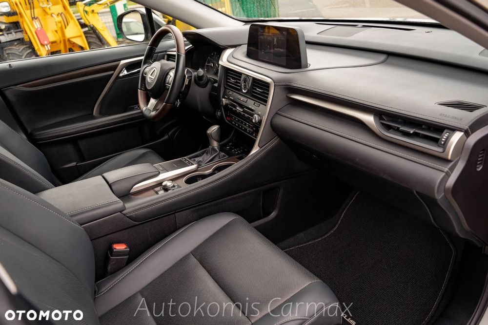Lexus RX - 14