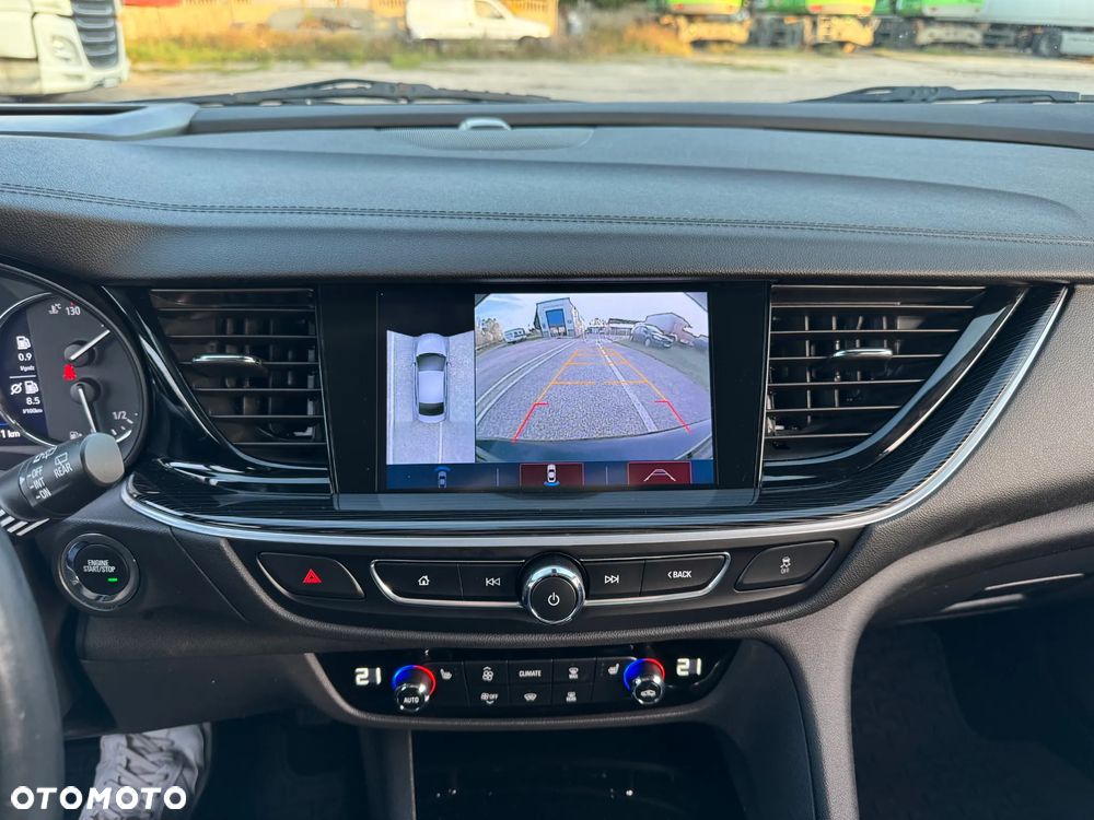 Opel Insignia Sports Tourer 2.0 Diesel Automatik Business Innovation - 17