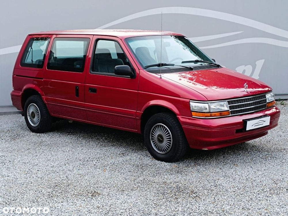 Plymouth Voyager - 16
