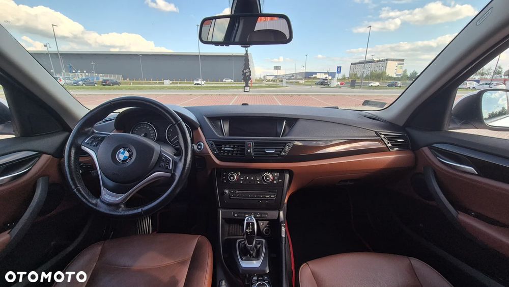BMW X1 xDrive28i xLine - 18