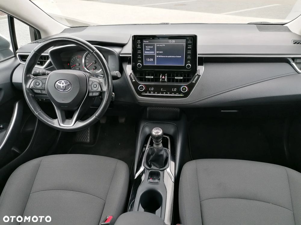 Toyota Corolla 1.6 Comfort - 19