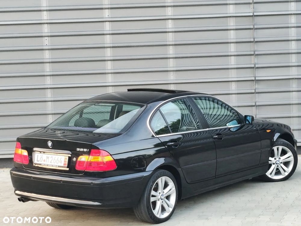 BMW Seria 3 325i Edition Exclusive - 19