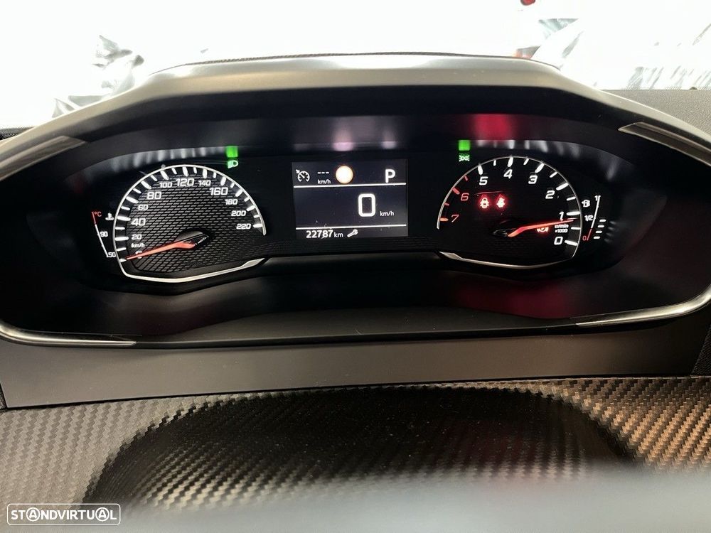 Peugeot 2008 1.5 BlueHDi Active Pack EAT8 - 14