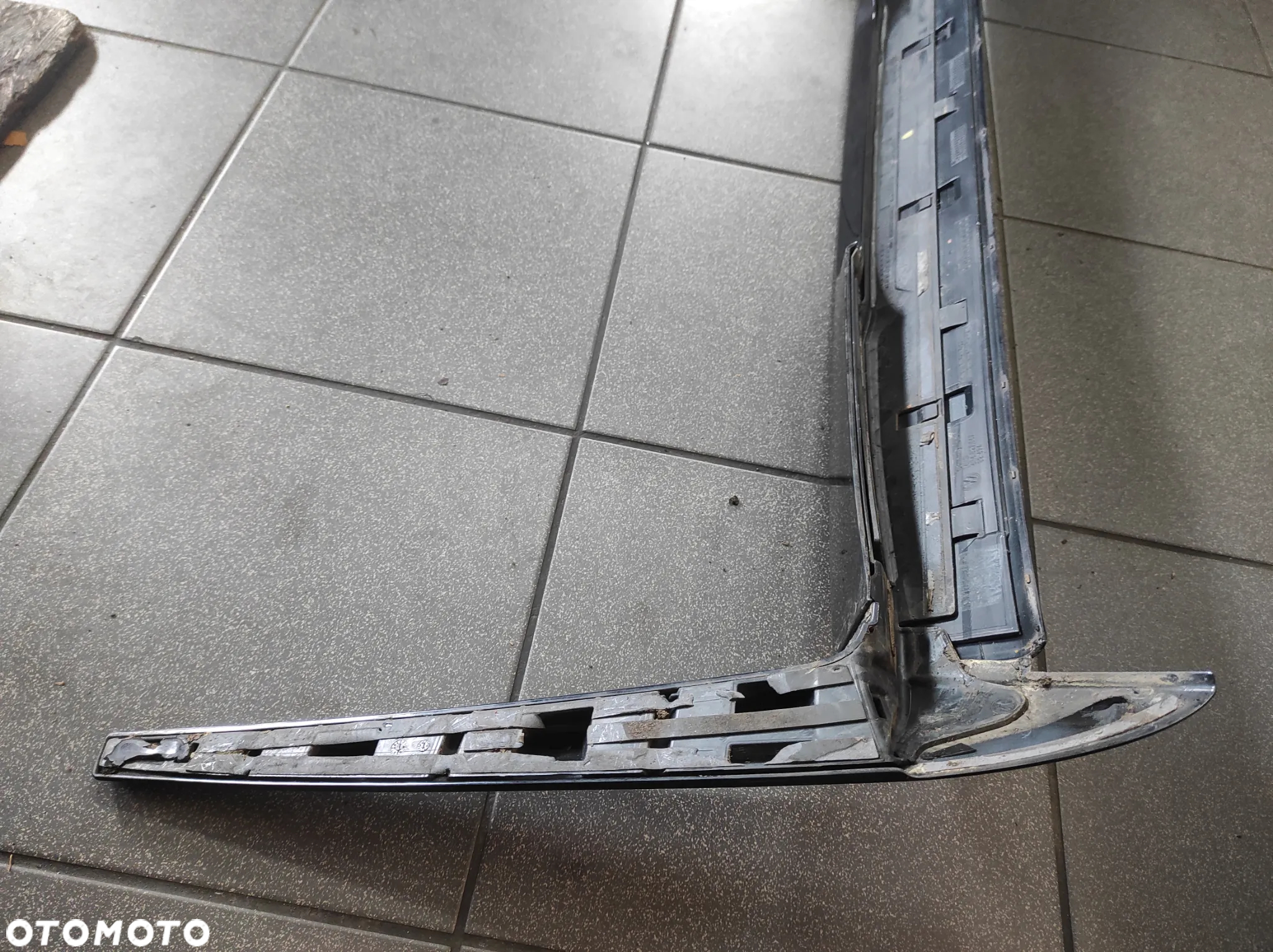 SPOJLER SPOILER LOTKA DASZEK TYLNEJ KLAPY OE VW POLO 5 6R BLUEMOTION 6R6827567 6R6805946 6R6805945 WYSYŁKA !!!! - 7