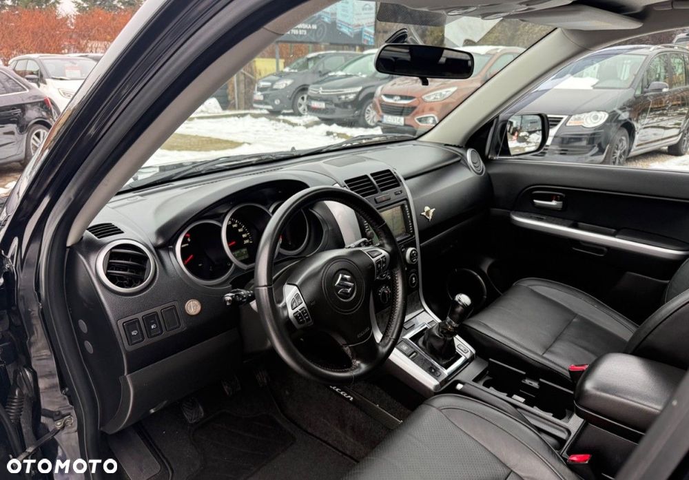 Suzuki Grand Vitara - 23