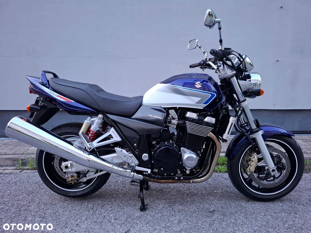Suzuki GSX - 1