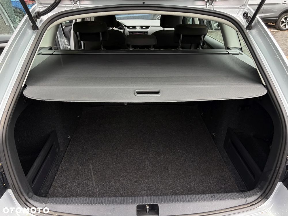 Skoda Octavia 2.0 TDI Elegance DSG - 36