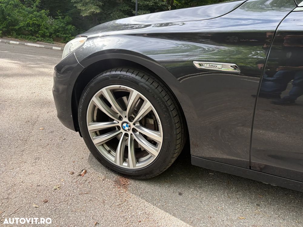 BMW Seria 5 520d Aut. Luxury Line - 8