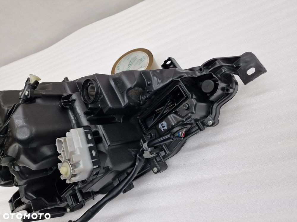 LEXUS IS200 III / IS300 FULL LED 13- LEWA LAMPA PRZEDNIA PRZÓD , NR KOITO 53-89 , NR AUKCJI LL339 - 17