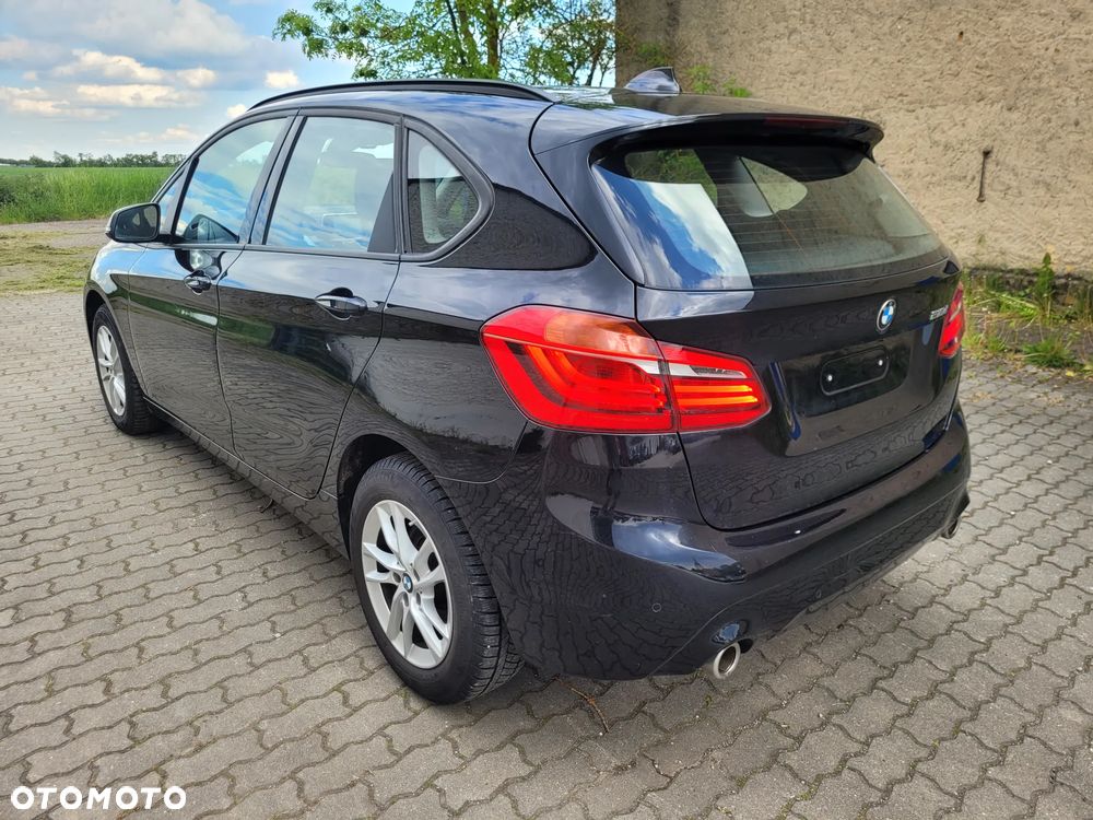 BMW Seria 2 218d - 2