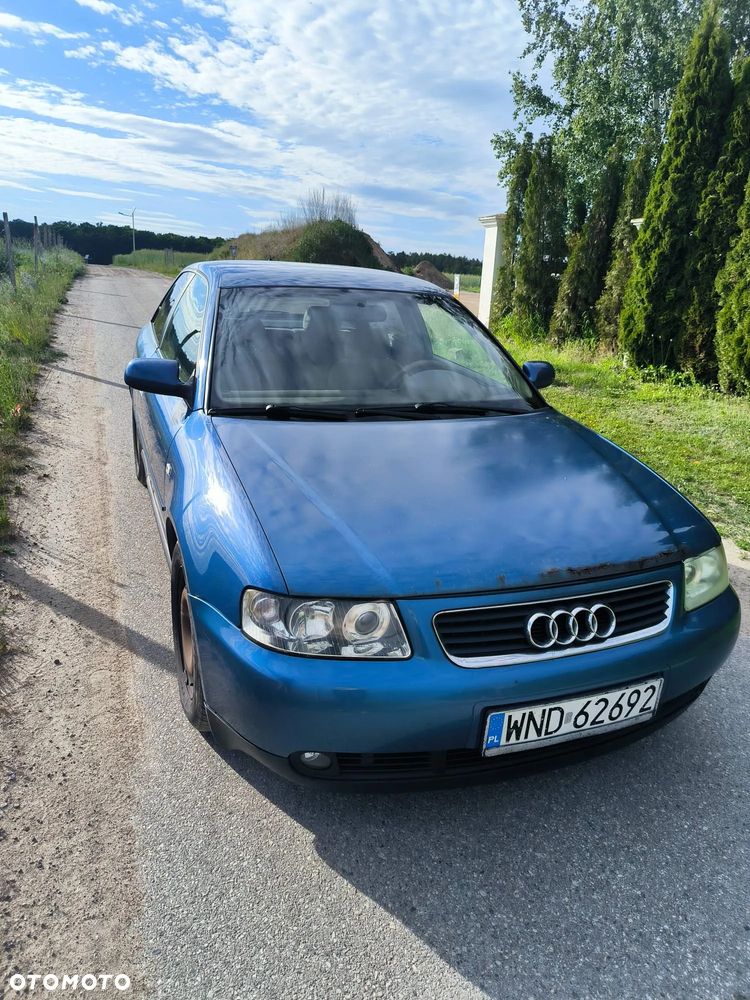 Audi A3 3-drzwiowe 1.8 Ambiente - 2
