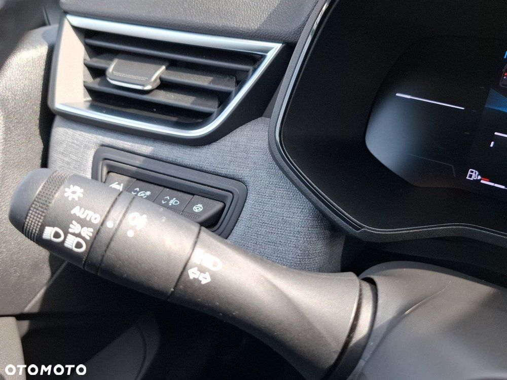 Mitsubishi Colt 1.0T Invite Style Cold - 27