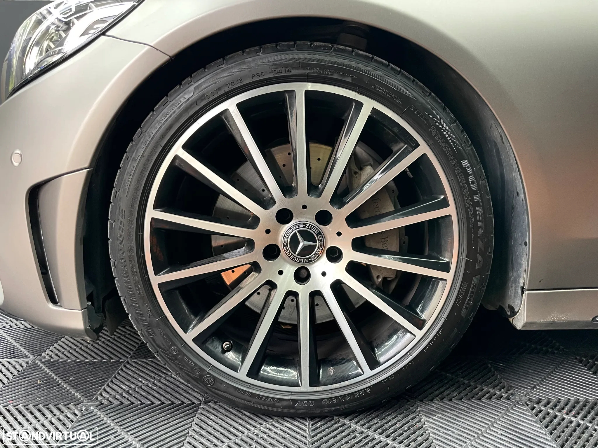 Mercedes-Benz C 300 de AMG Line - 35