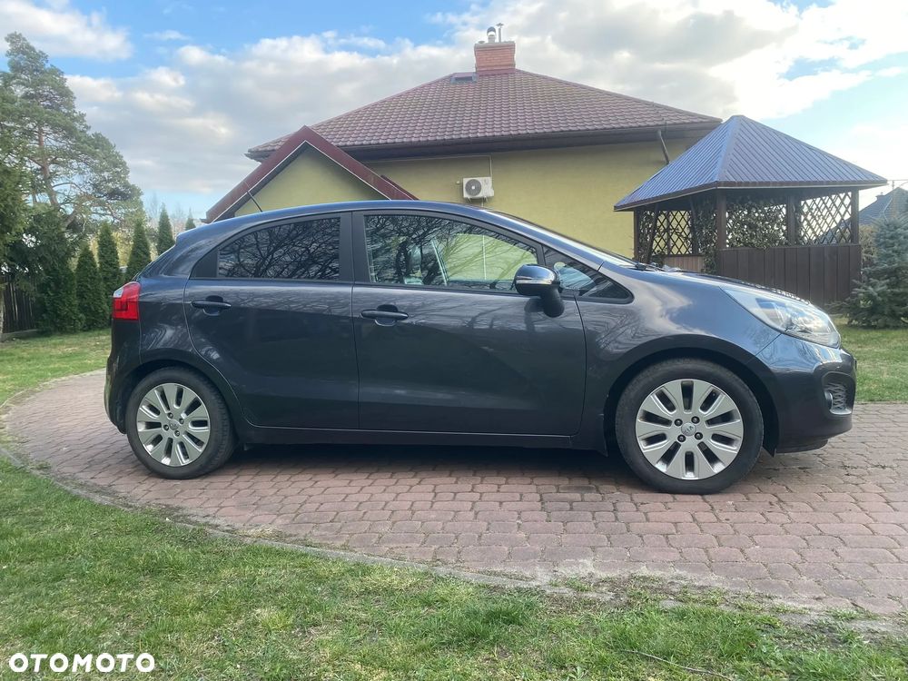 Kia Rio 1.2 Dream Team Edition - 13