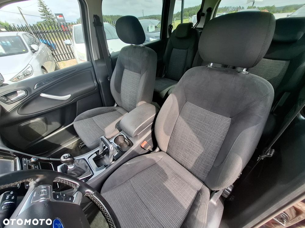 Ford Galaxy 2.0 TDCi Ghia - 11