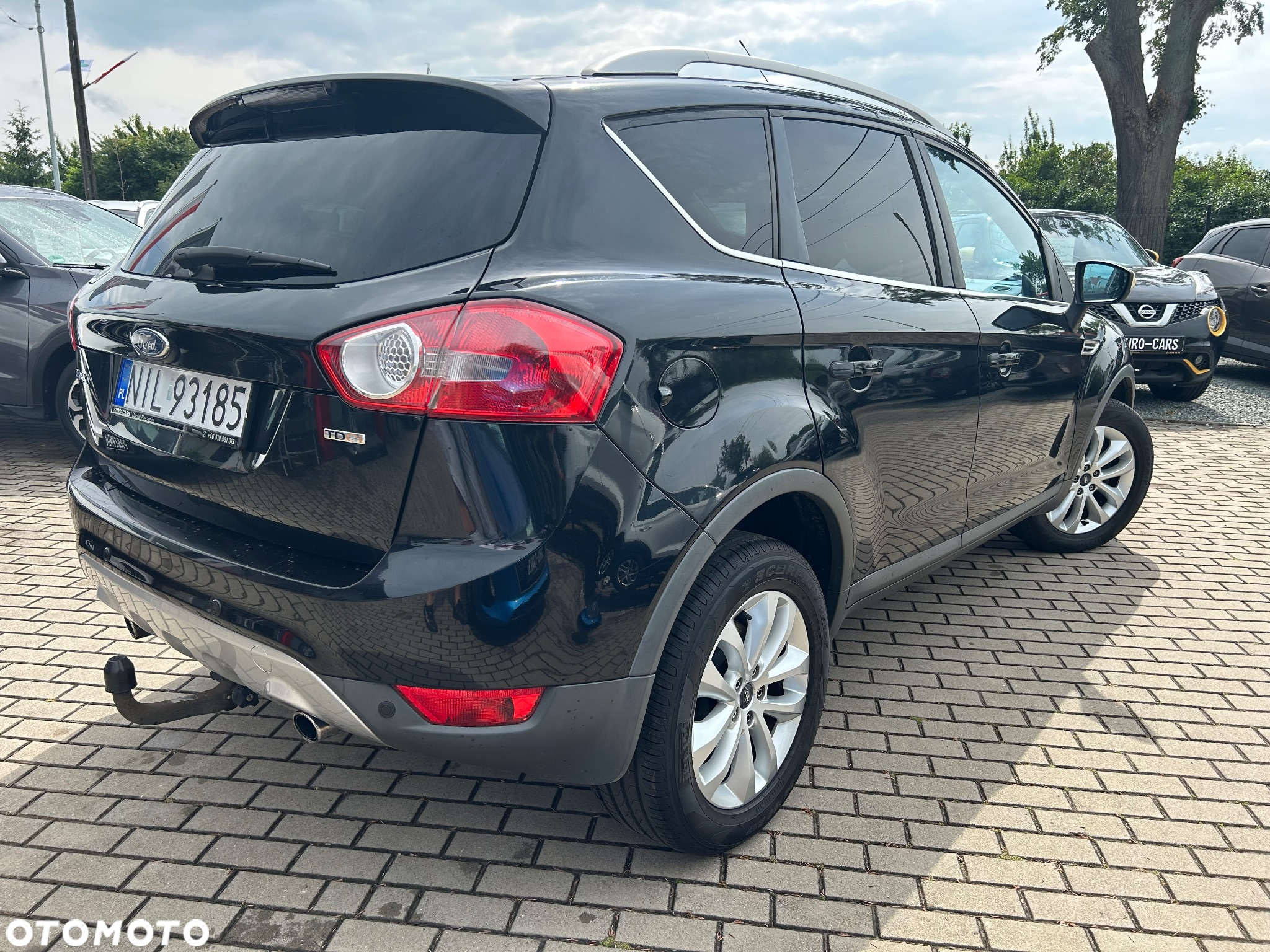 Ford Kuga 2.0 TDCi 2x4 Titanium - 3