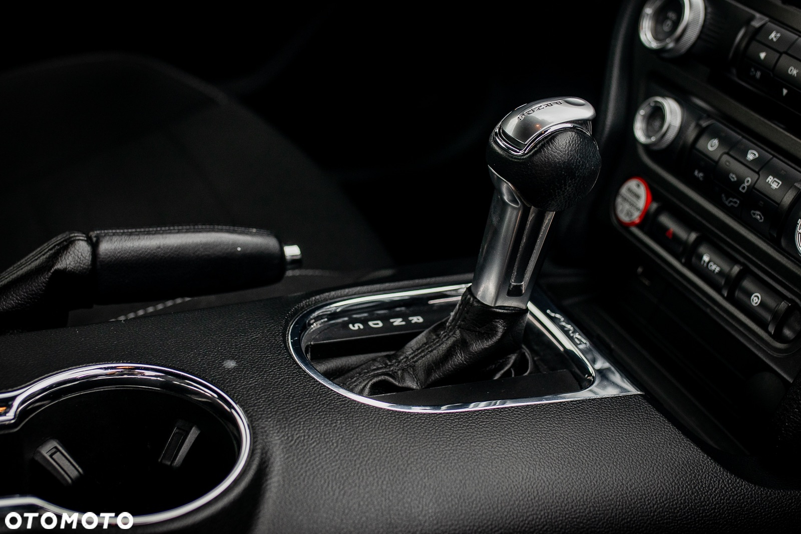 Ford Mustang 2.3 EcoBoost - 33