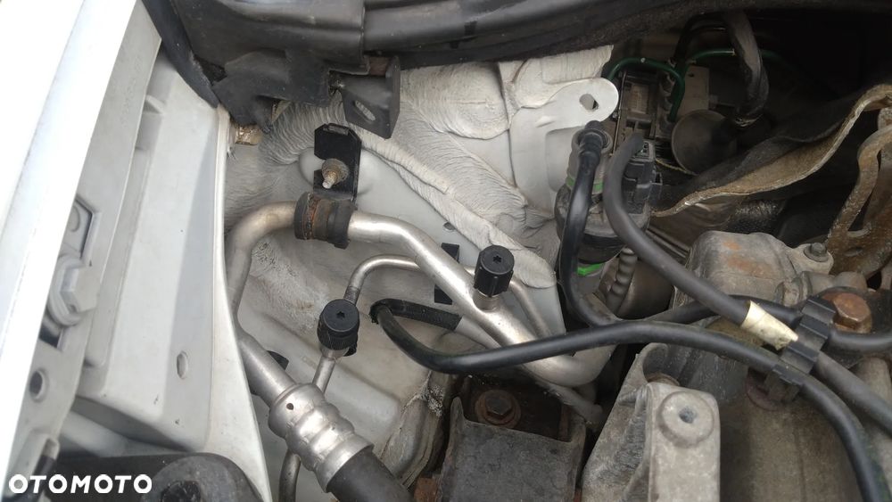 Renault Clio 1.6 16V GT - 19