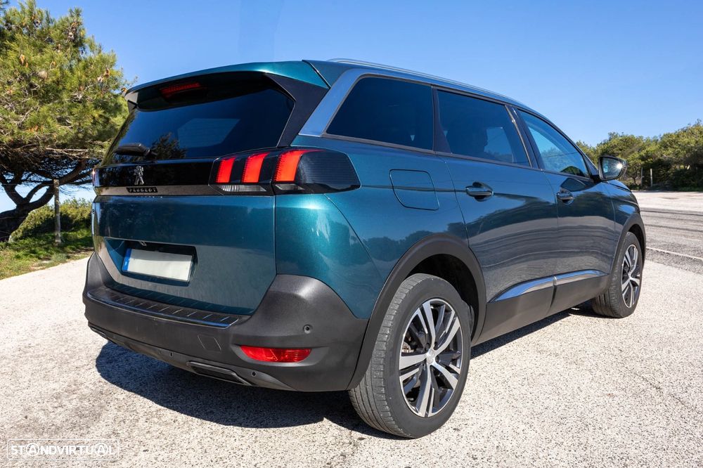 Peugeot 5008 - 8