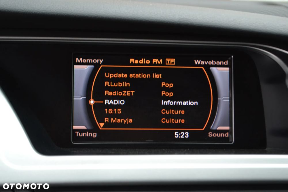 Audi A4 Avant 2.0 TDI DPF quattro - 26