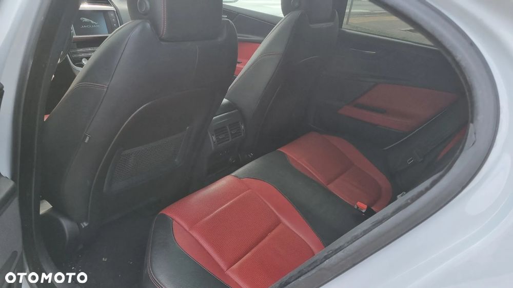 Jaguar XE 20d R-Sport Ingenium Edition - 26