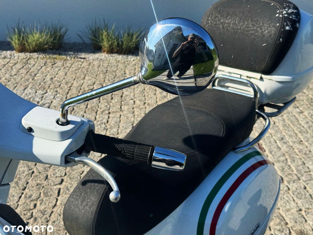 Vespa GTS - 15