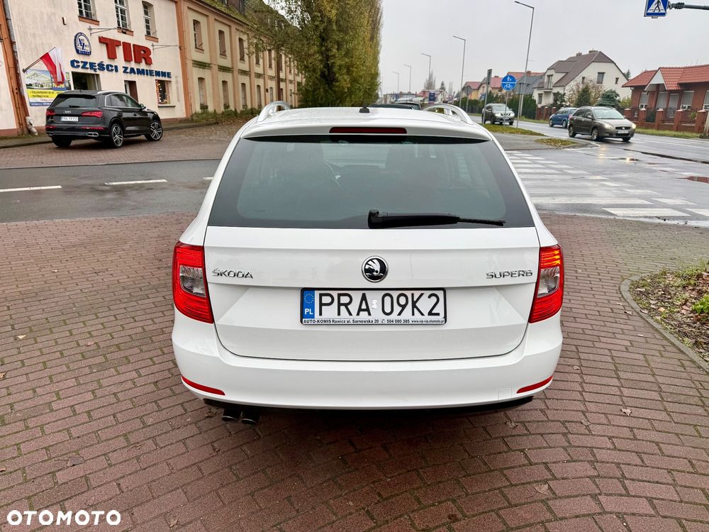 Skoda Superb 2.0 TDI DSG Exclusive - 5