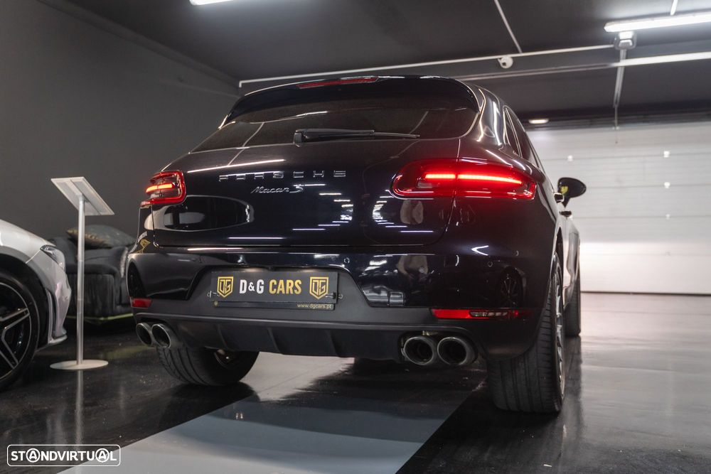 Porsche Macan S - 30