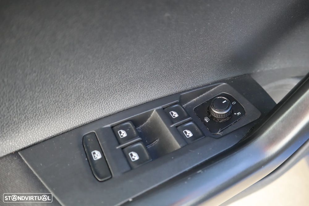 VW Polo 1.0 - 5