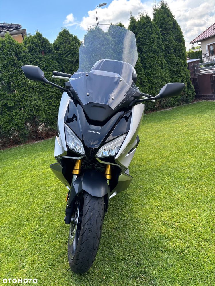 Honda NSS - 5