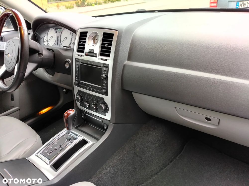 Chrysler 300C 3.0 V6 CRD - 7
