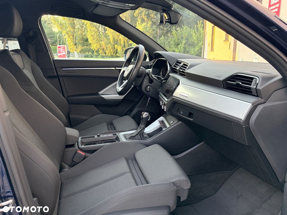 Audi Q3 Sportback 45 TFSIe S tronic S line - 11