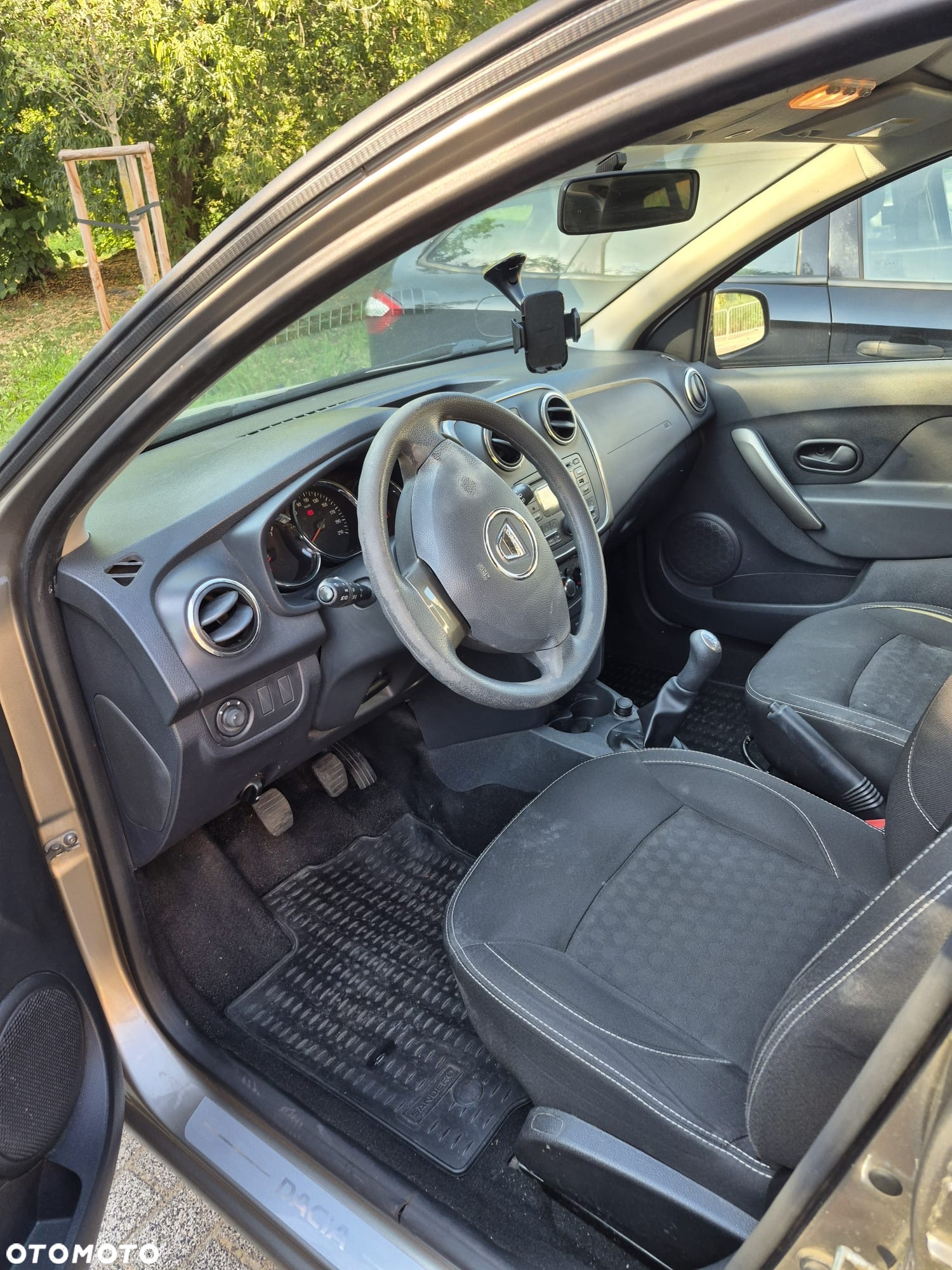 Dacia Sandero 1.2 16V Laureate - 9
