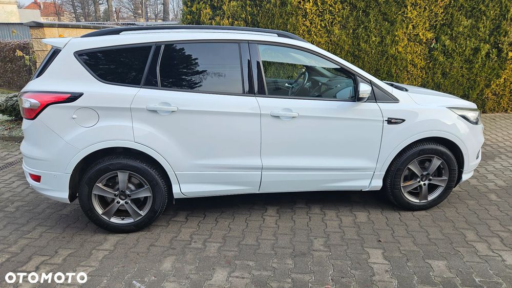 Ford Kuga 2.0 TDCi AWD ST-Line - 4