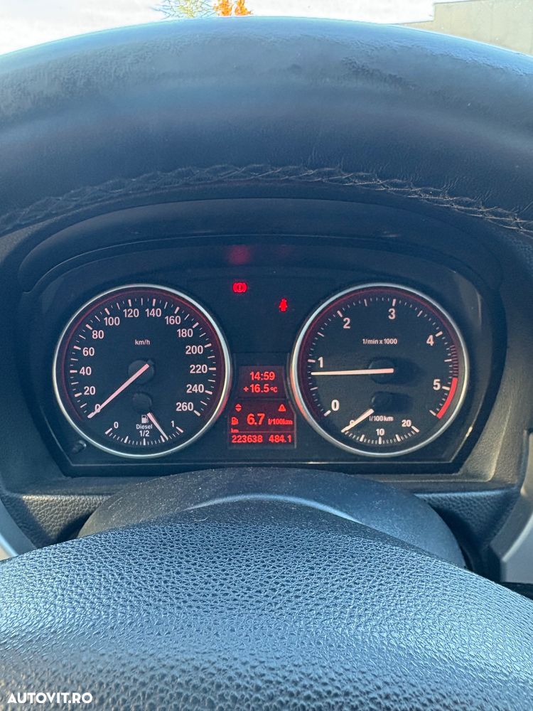 BMW Seria 3 318d - 15