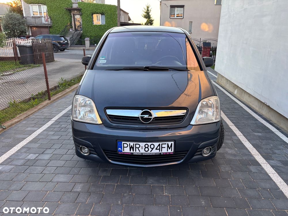 Opel Meriva 1.8 16V Cosmo - 2