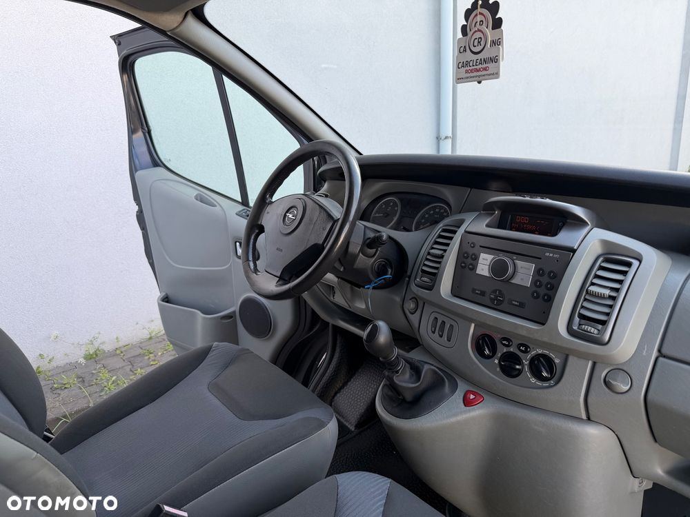 Opel Vivaro L2H1 2.9t - 28